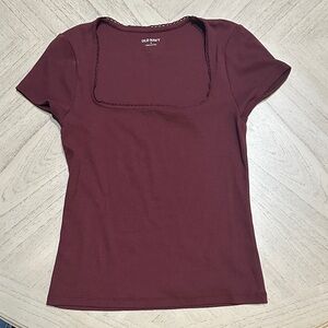 Old Navy Women's Maroon Short Sleeve Tee